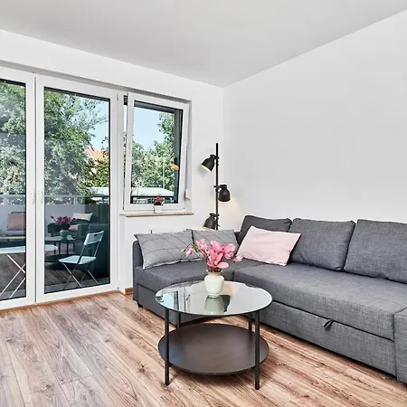 Modern By Renters Apartment *